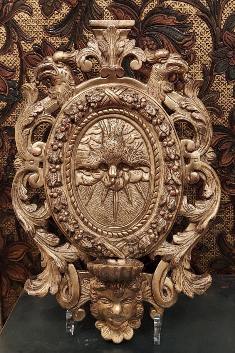 Bénitier En Bois Sculpté Et Doré 