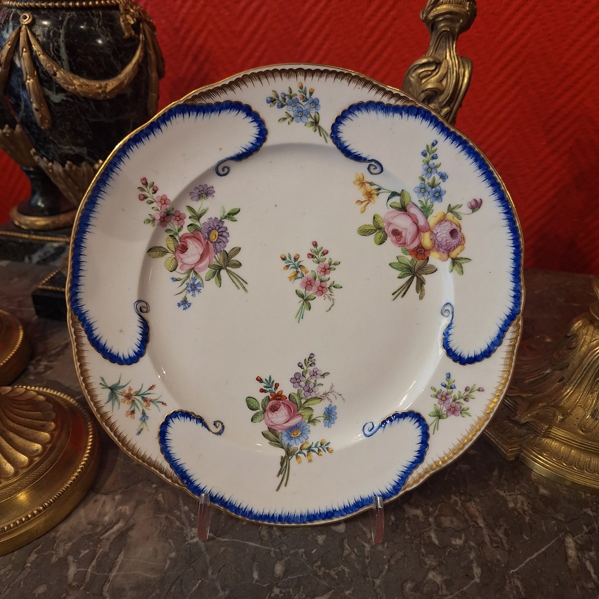 Sèvres — Assiette feuille de chou, période révolutionnaire