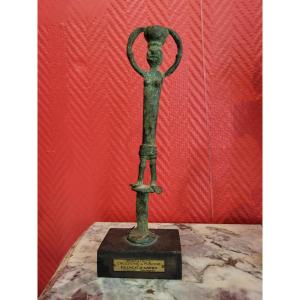 Franco d'Aspro (1911–1995)—"portatrice," Bronze Statuette With An Excavated Patina, Circa 1950.