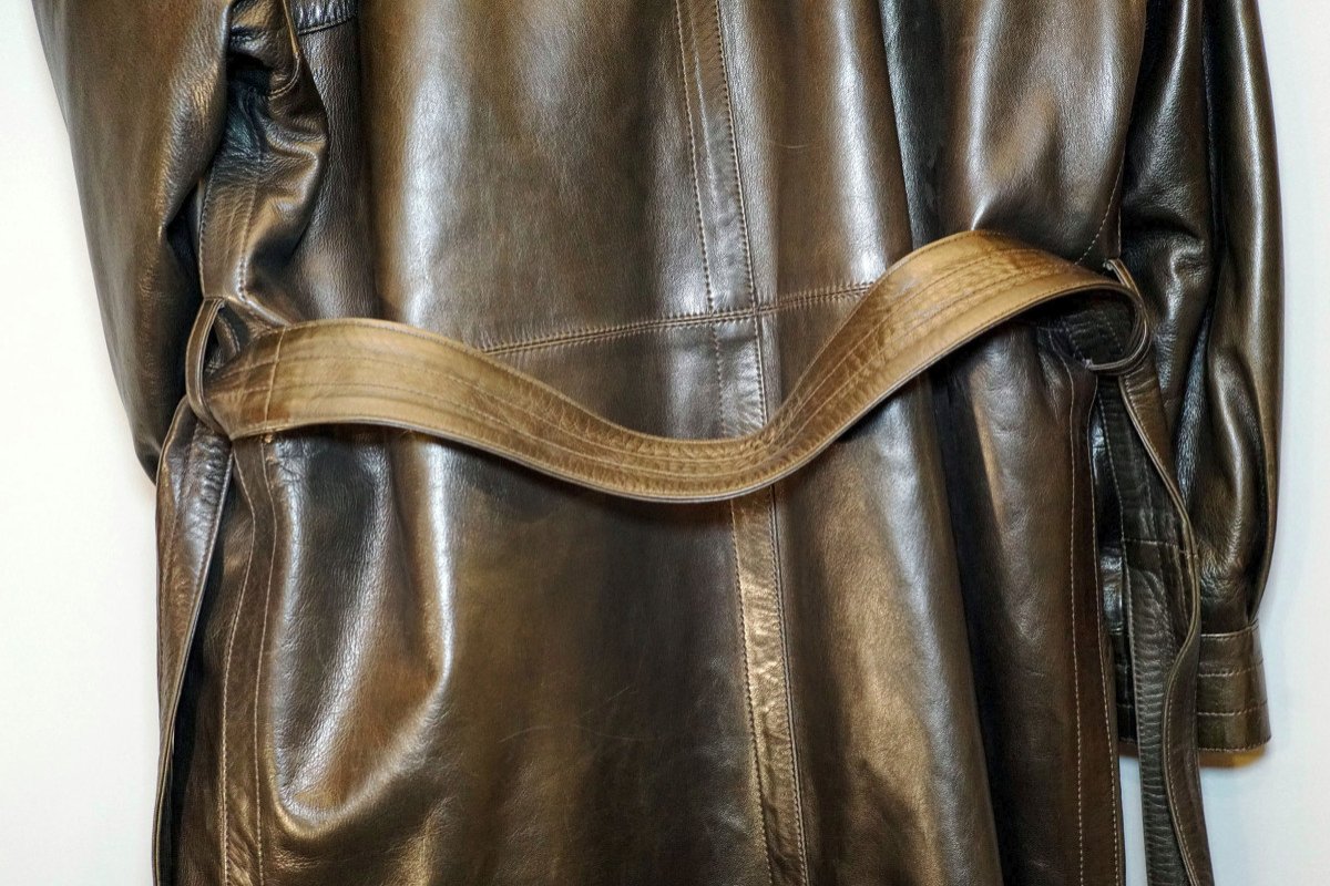 Yves Saint Laurent, Large Fur Leather Coat-photo-4