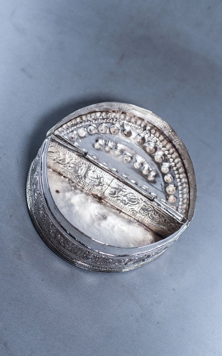Half Moon Burmese Silver Betel Lime Box 117g-photo-2