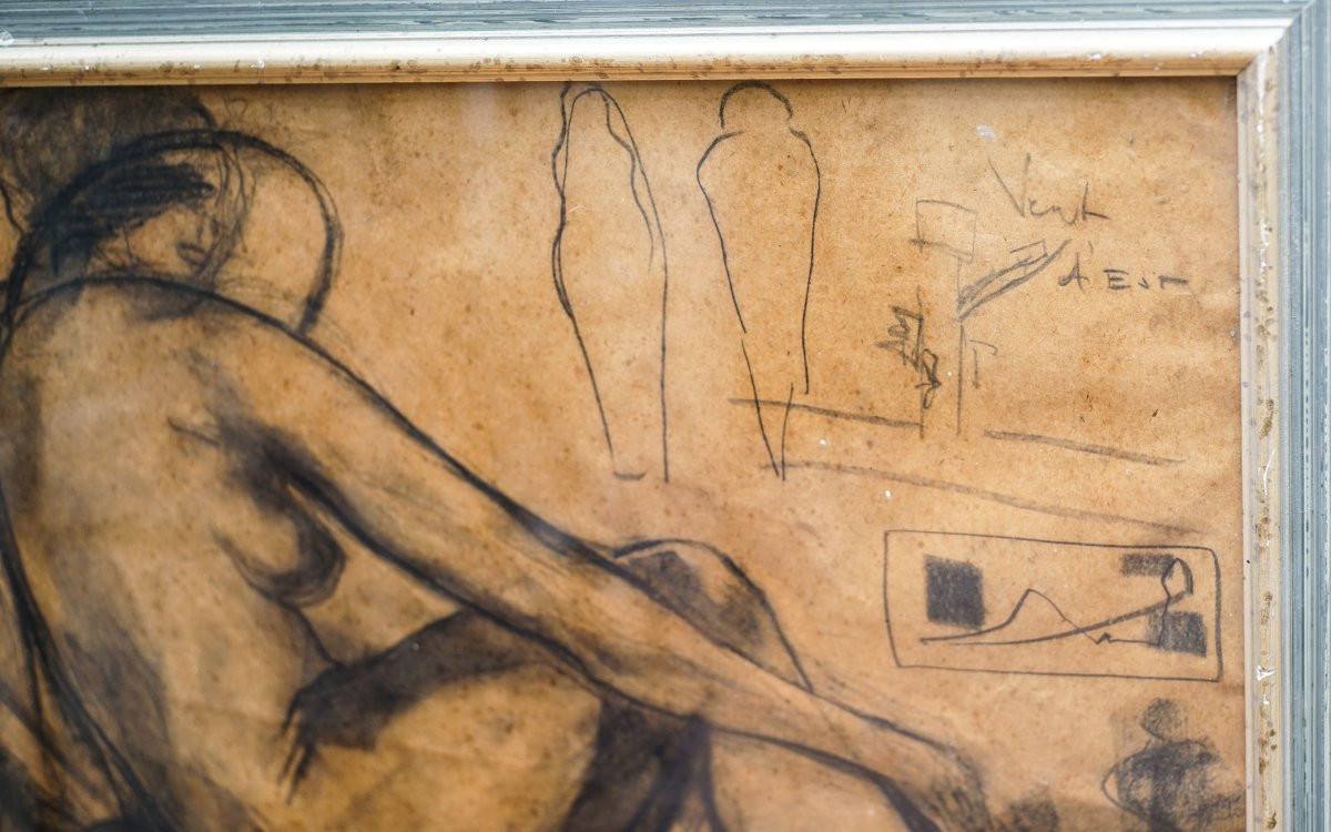 Pierre MOLINIER, ÉTUDE DE NU AU CHAPEAU, crayon et fusain-photo-1