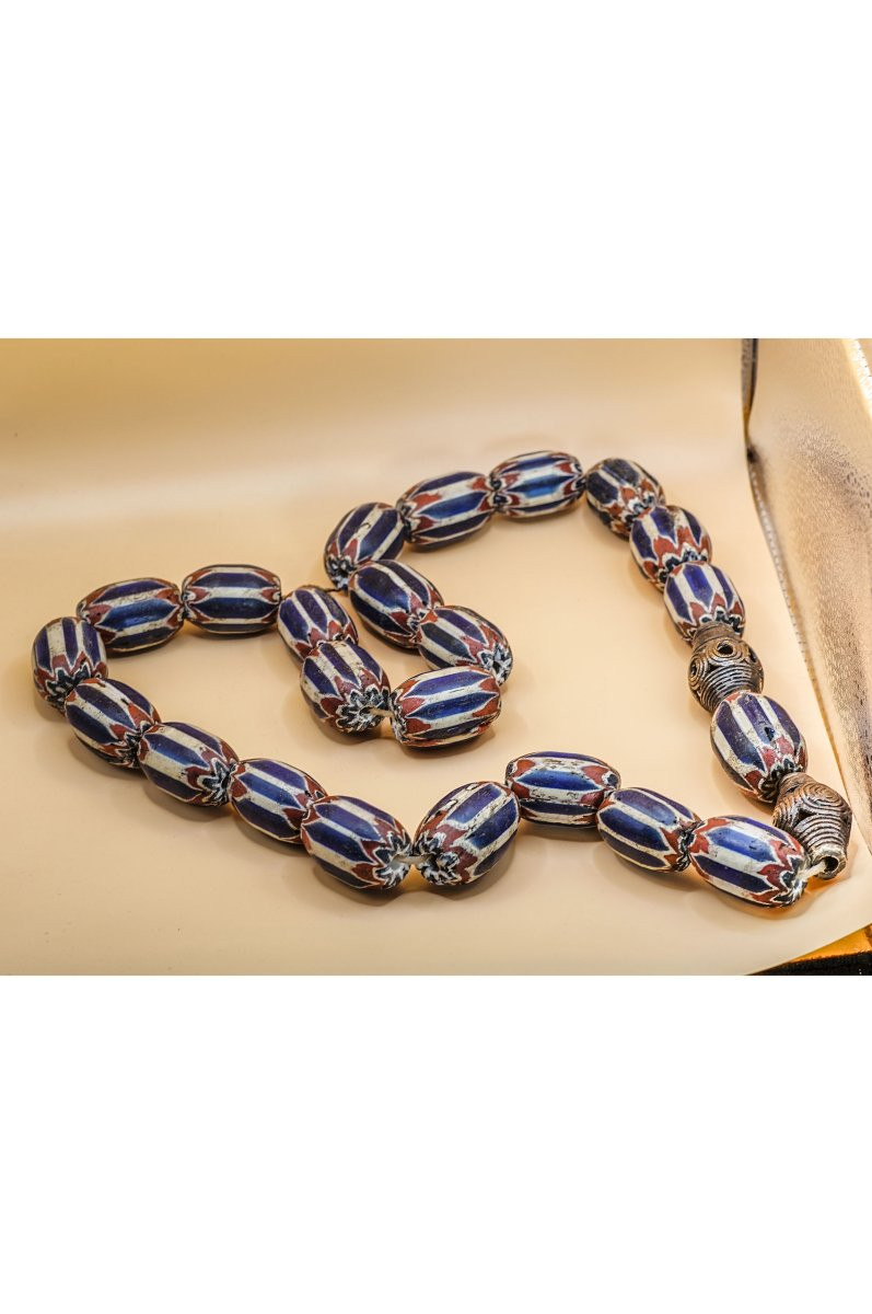 COLLIER PERLES A CHEVRON,  Bamiléké Cameroun-photo-2