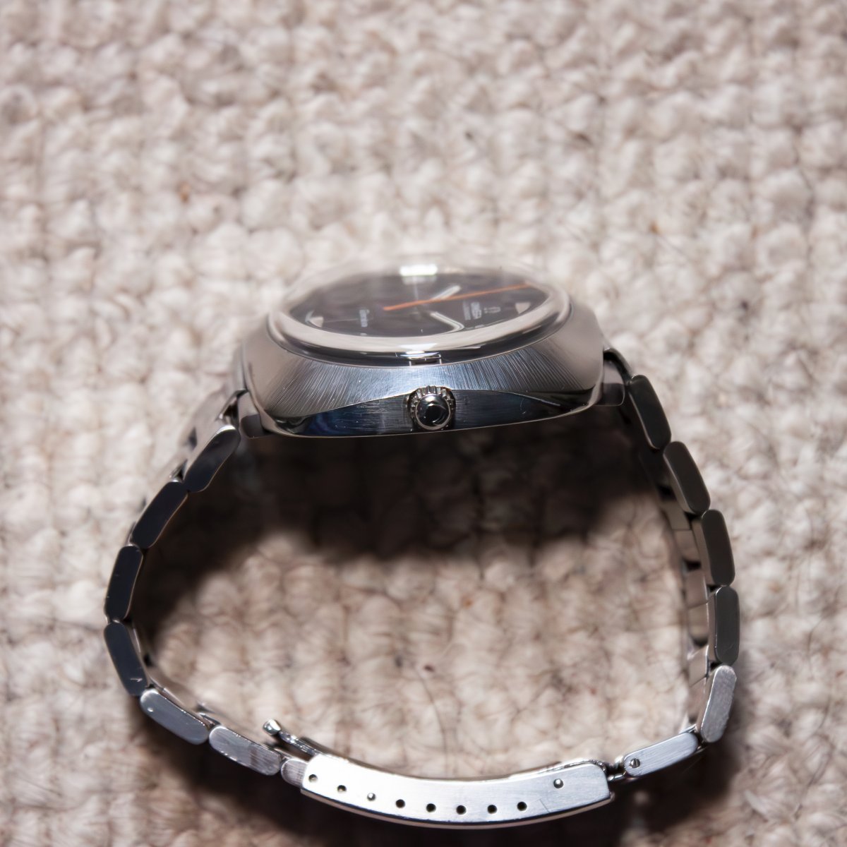 Omega Dynamic Square-photo-2
