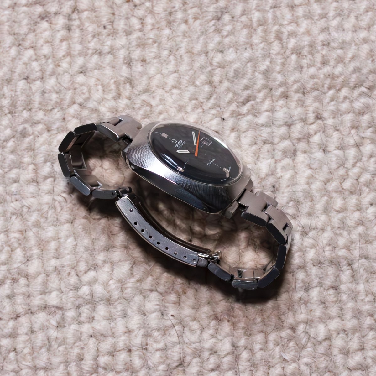 Omega Dynamic Square-photo-3