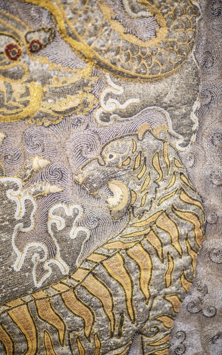 "tiger And Dragon" Tapestry-photo-2