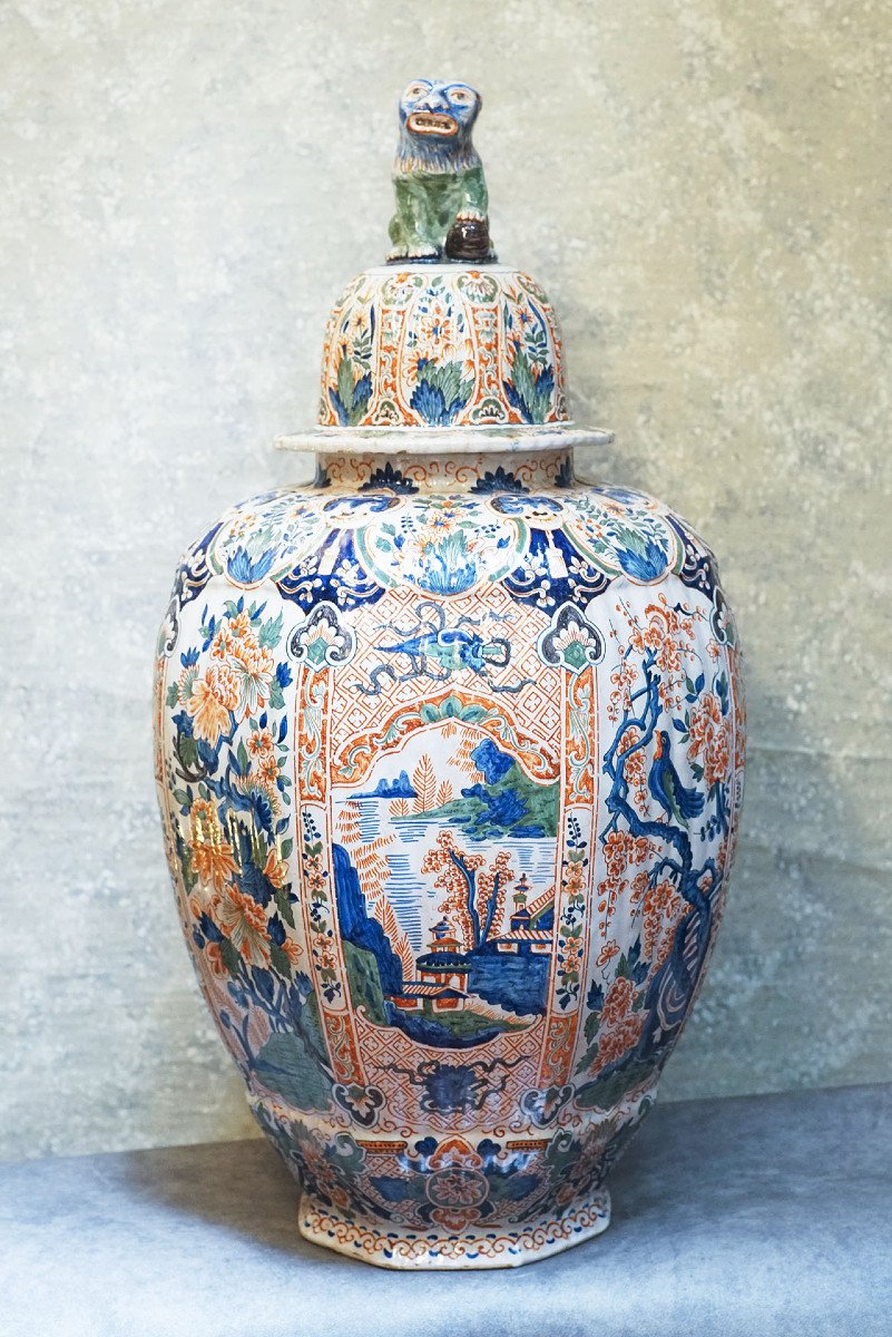 DELFT Grand vase faïence potiche richement coloré