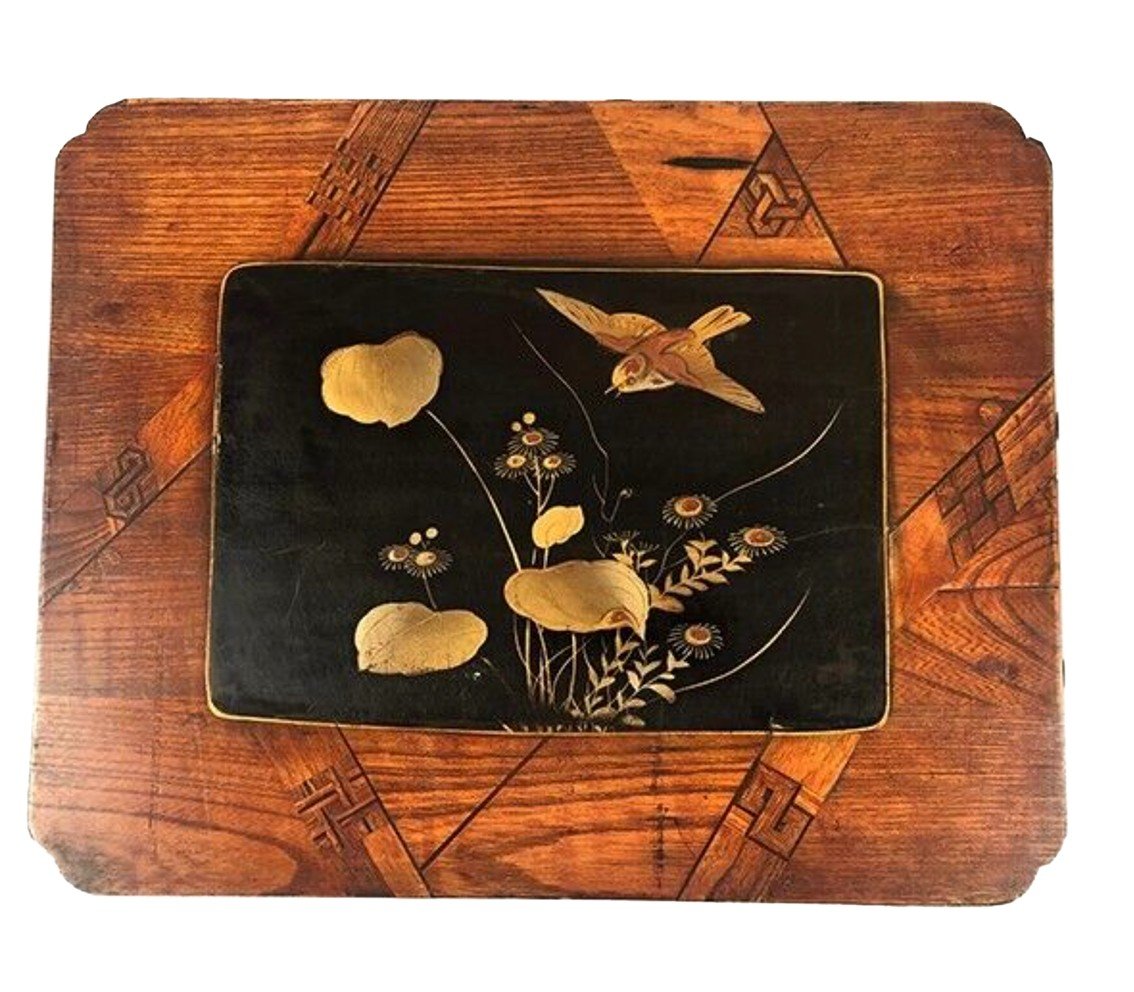 Série De Trois Tables Gigognes, Laque à Décor D’oiseaux Branchés Et Marqueterie. Circa 1900-photo-1