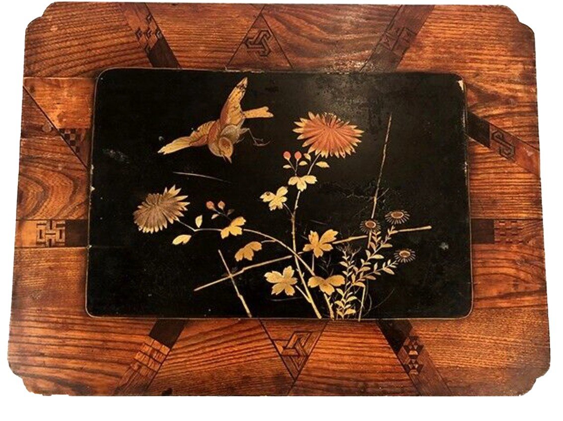 Série De Trois Tables Gigognes, Laque à Décor D’oiseaux Branchés Et Marqueterie. Circa 1900-photo-4