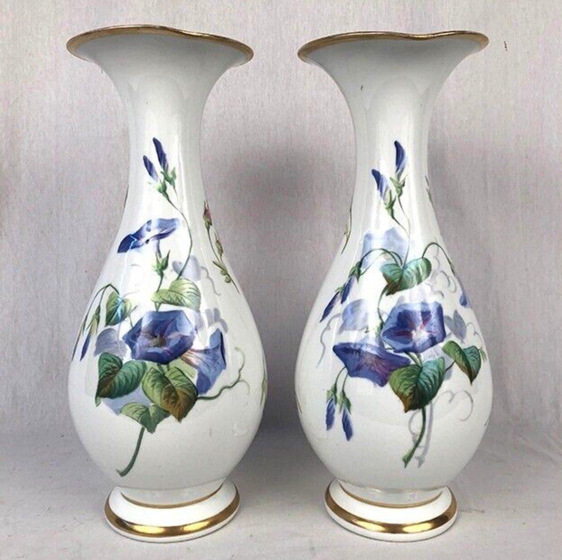 Large Pair Of Porcelain Vases With Flower Decor-photo-4