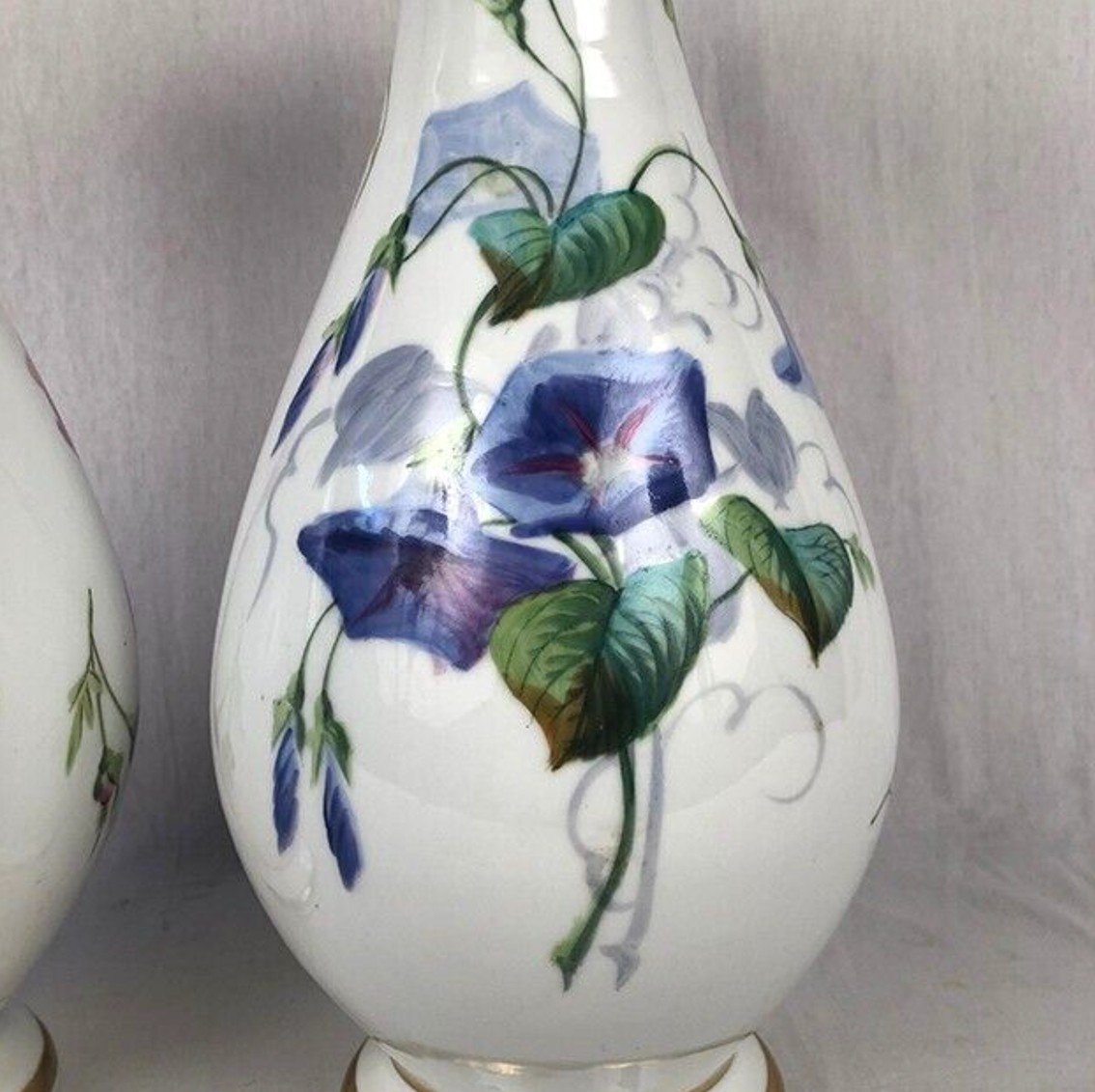 Large Pair Of Porcelain Vases With Flower Decor-photo-5