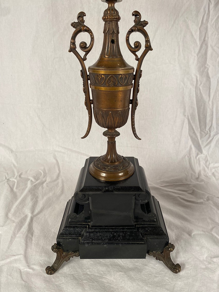 Grande paire de candélabres en bronze et marbre, XIXe-photo-4