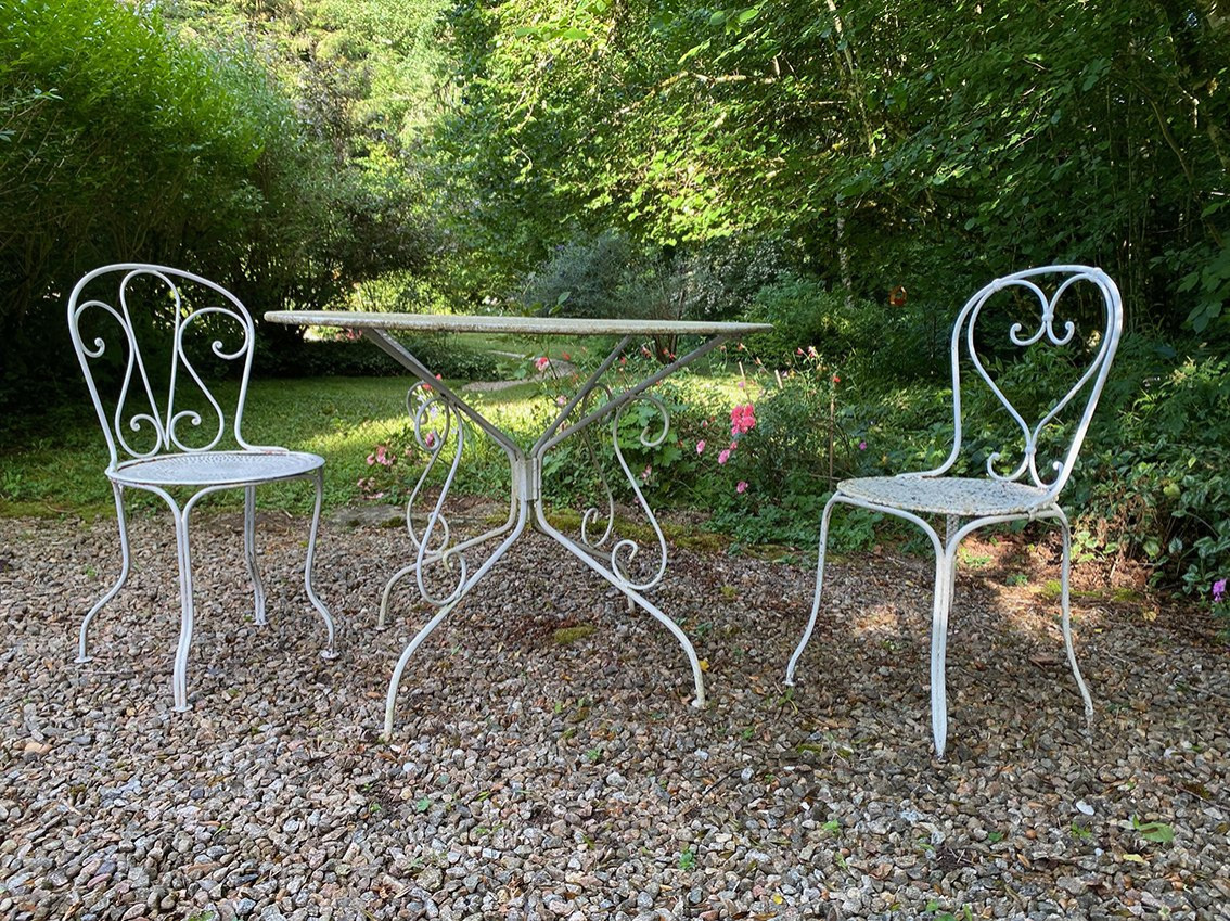 Part Of A White Lacquered Wrought Iron Garden Furniture Set-photo-3
