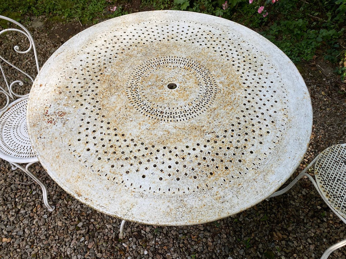 Part Of A White Lacquered Wrought Iron Garden Furniture Set-photo-4