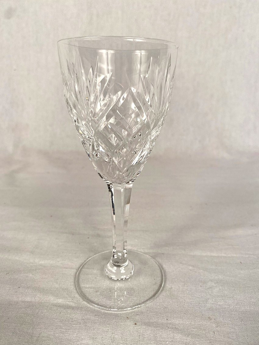 Saint-louis, Chantilly Model. Set Of Nine Wine Glasses. H 15 Cm-photo-4