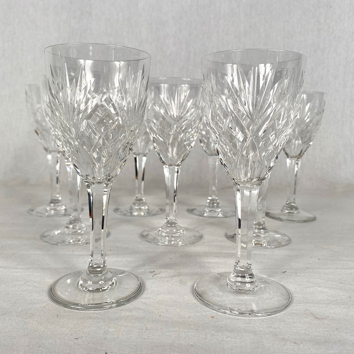 Saint-louis, Chantilly Model. Set Of Nine Wine Glasses. H 15 Cm