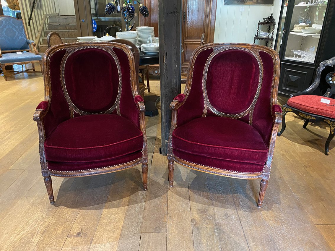 Pair Of Louis XVI Style Armchairs With Medallion Backs. Upholstered In Burgundy Velvet.-photo-2