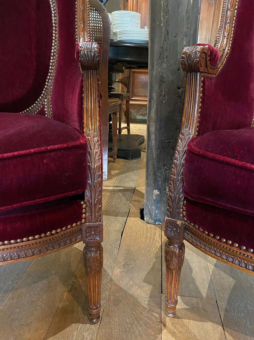 Pair Of Louis XVI Style Armchairs With Medallion Backs. Upholstered In Burgundy Velvet.-photo-4
