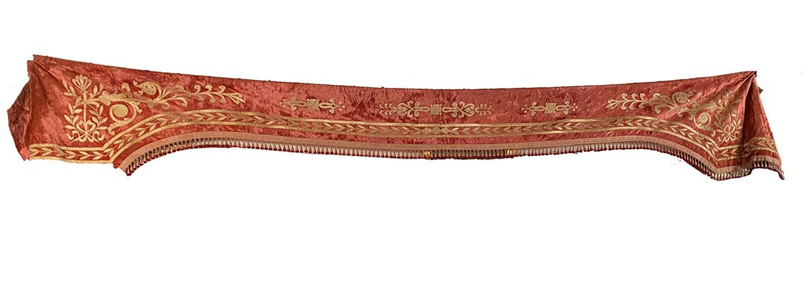 Très grande cantonnière de style Napoléon III, broderie en application sur velours vieux rose-photo-2