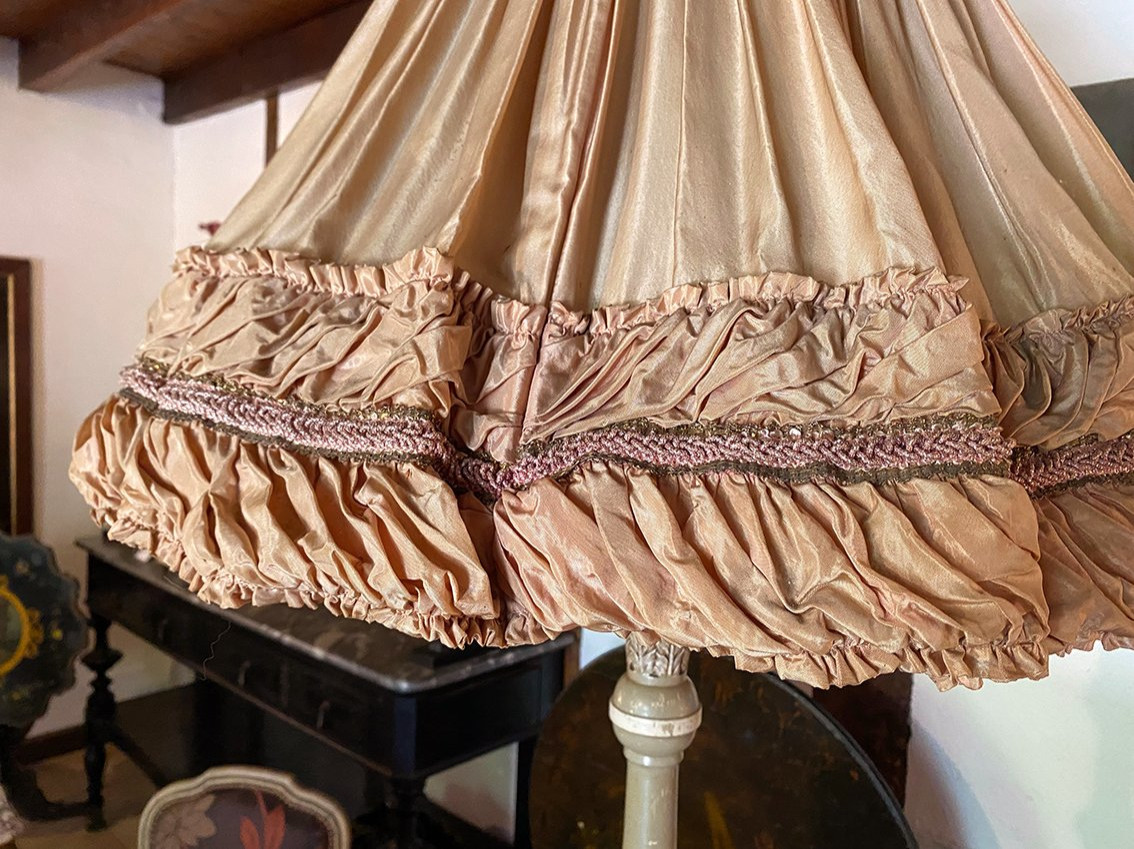 Louis XVI Style Floor Lamp In Grey Lacquered Wood-photo-3