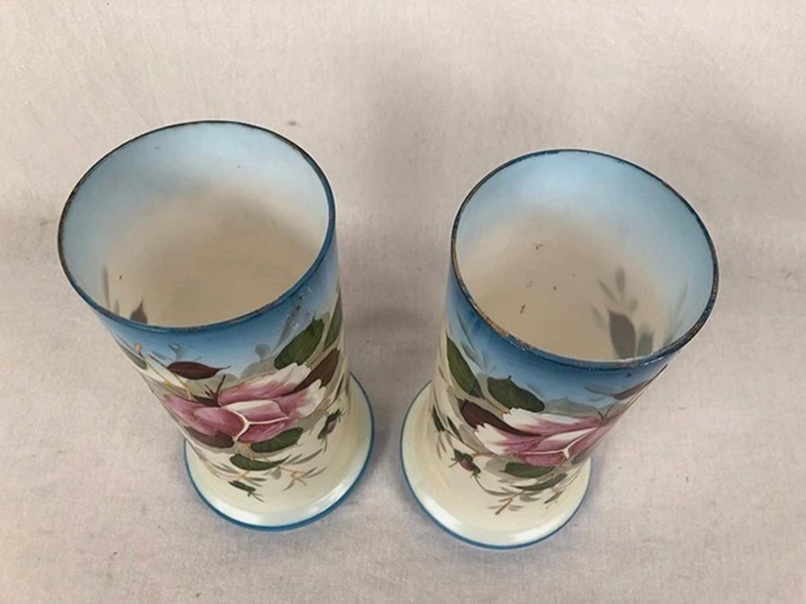 Paire de vases en opaline à décor émaillé, fin XIXe-photo-2