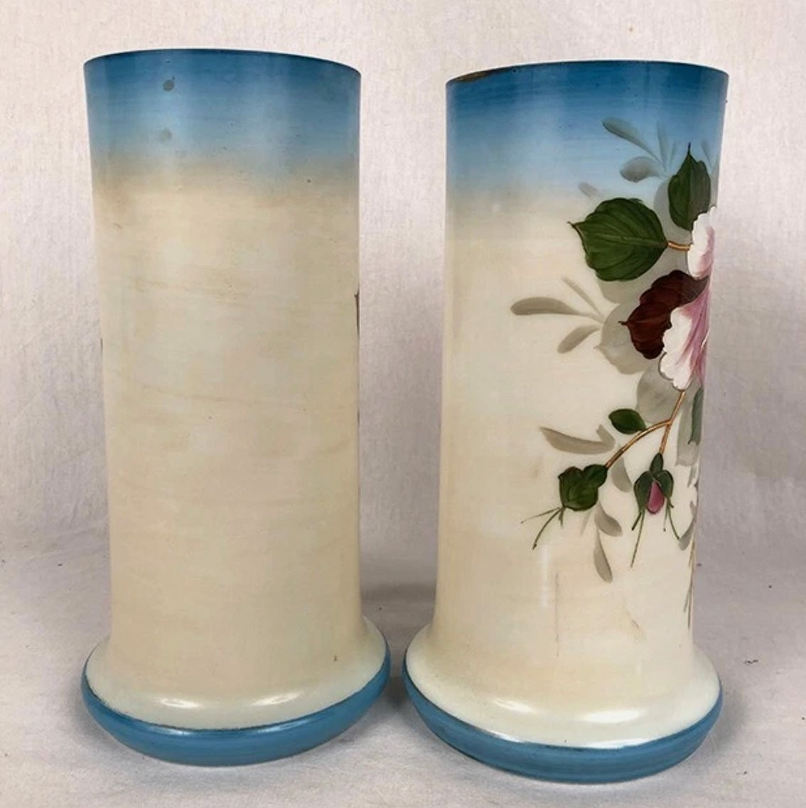 Paire de vases en opaline à décor émaillé, fin XIXe-photo-4
