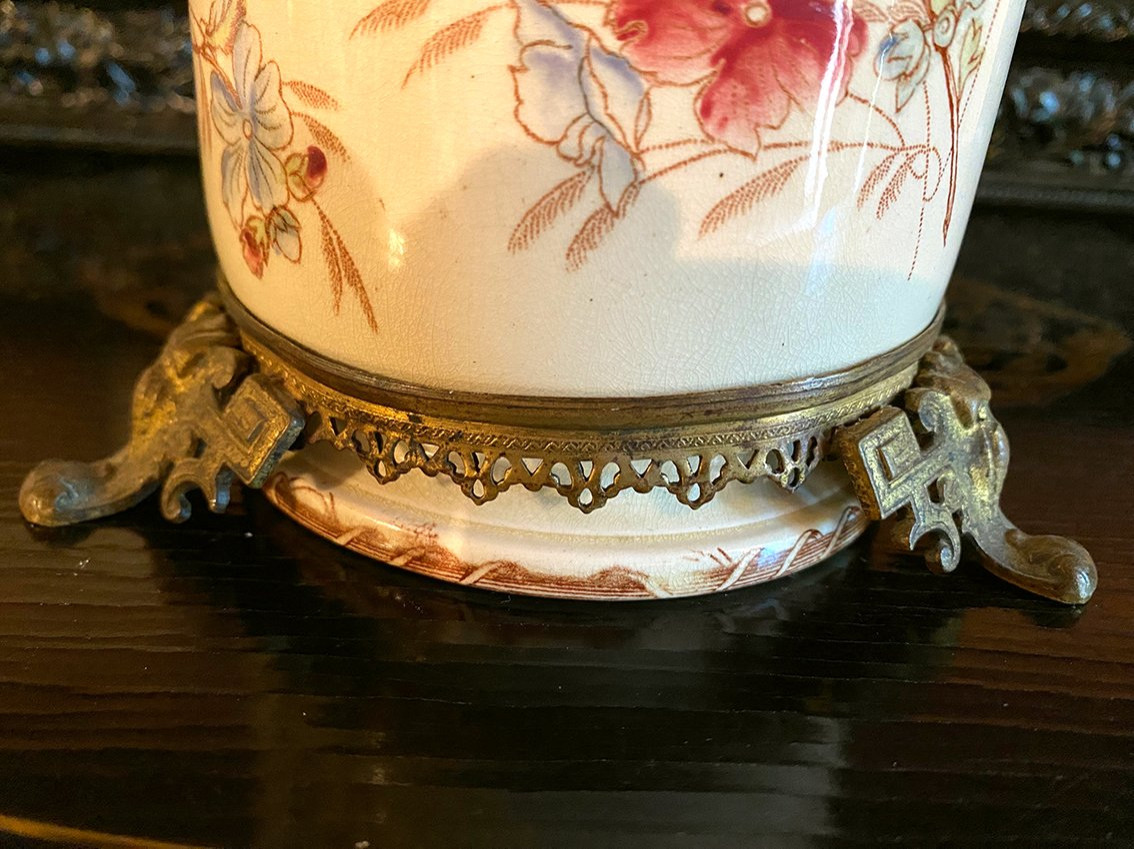 Porcelain Vase Decorated With Flowers And Circled With Openwork Brass, 19th Century-photo-3