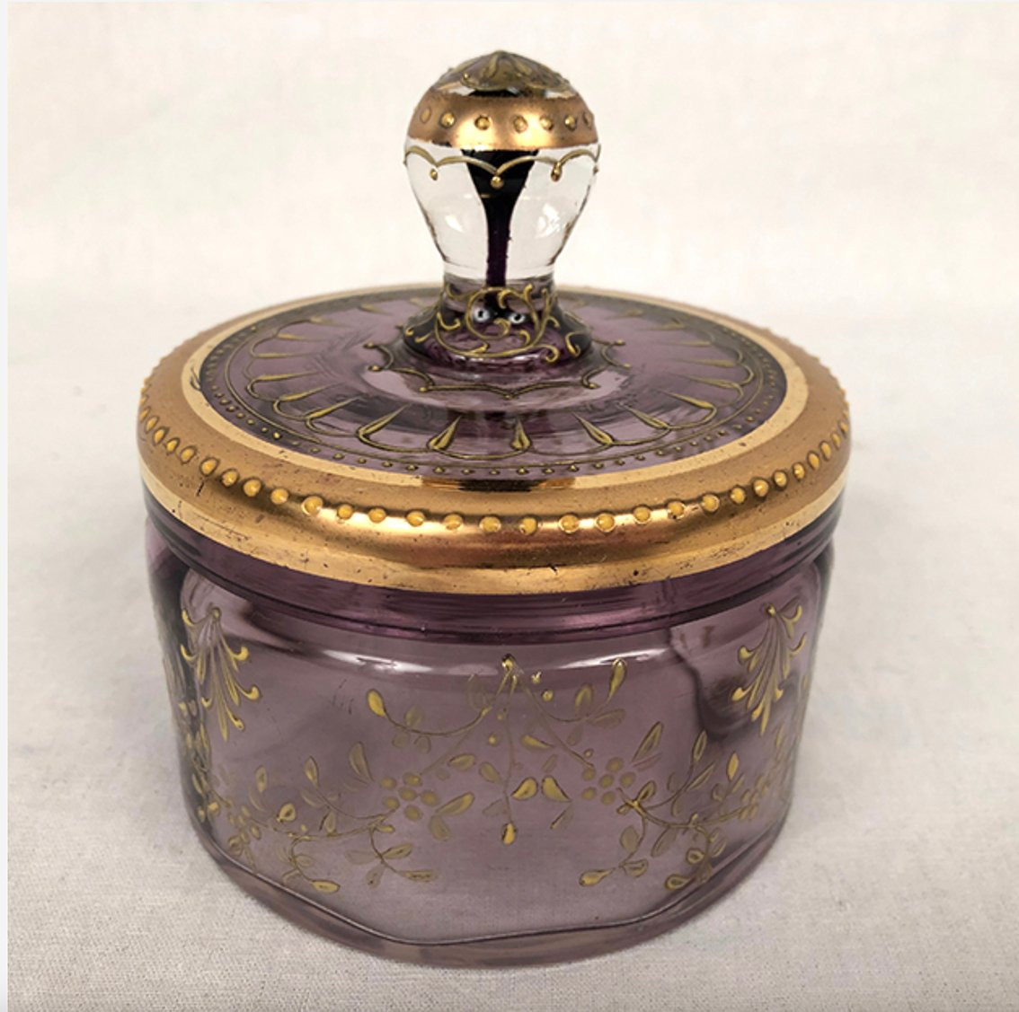 Small Candy Box In Mauve Glass And Gilded Decoration, Probably Moser-photo-2