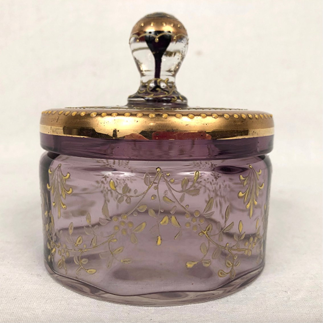 Small Candy Box In Mauve Glass And Gilded Decoration, Probably Moser-photo-3