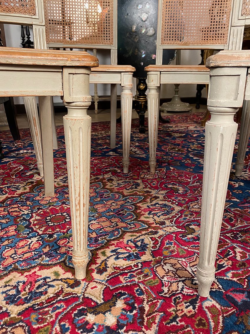Série de quatre chaises en bois laqué gris de style Louis XVI, fin XIXe-photo-4