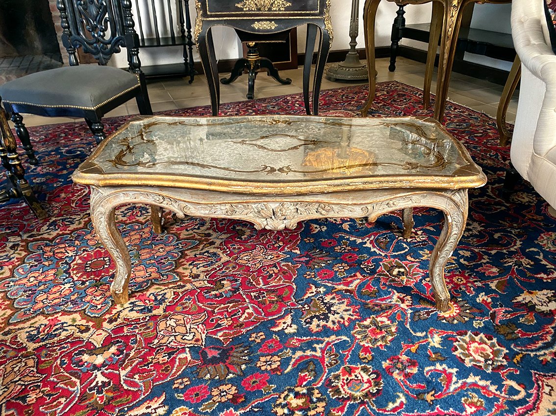 Table basse de style Louis XV en bois sculpté rechampi gris et or-photo-2