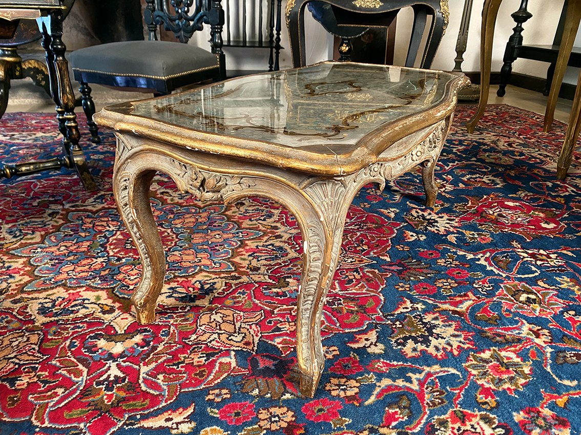 Table basse de style Louis XV en bois sculpté rechampi gris et or-photo-4