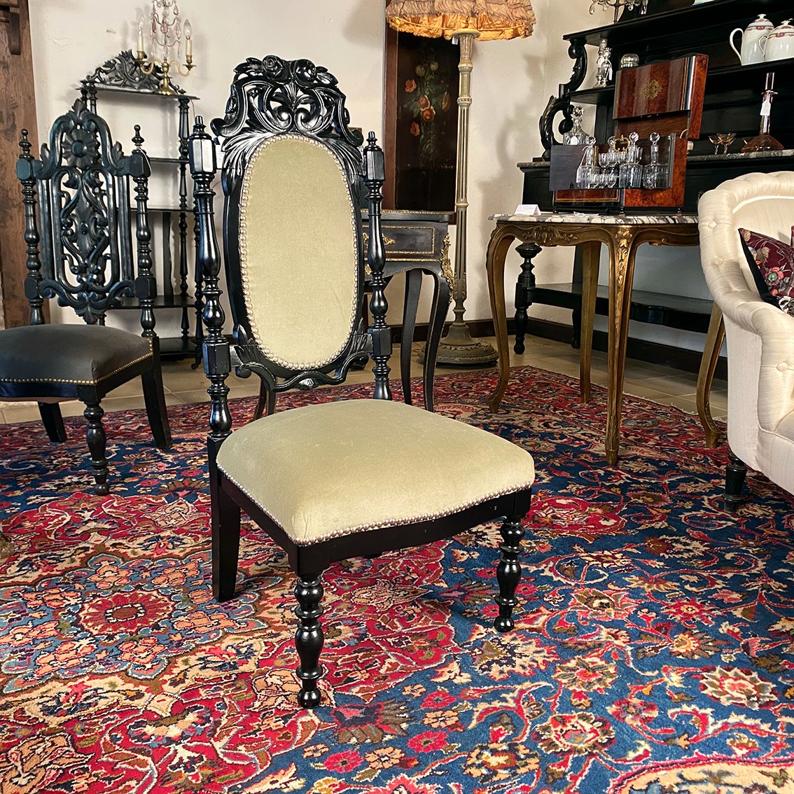 Chaise de nourrice Napoléon III, bois laqué noir et velours vert amande