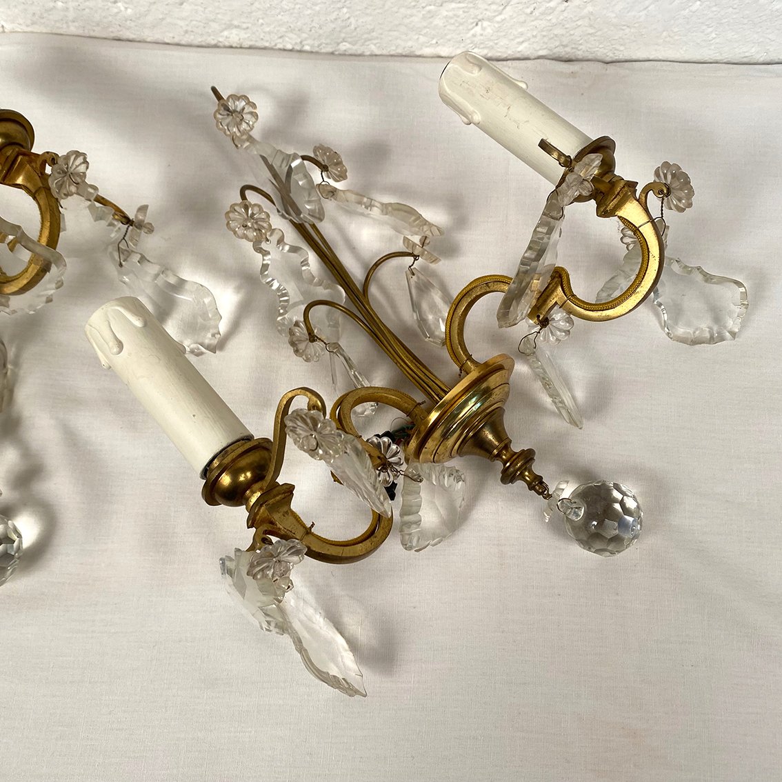Pair Of Two-arm Wall Sconces Made Of Gold-plated Metal With Tassels-photo-1