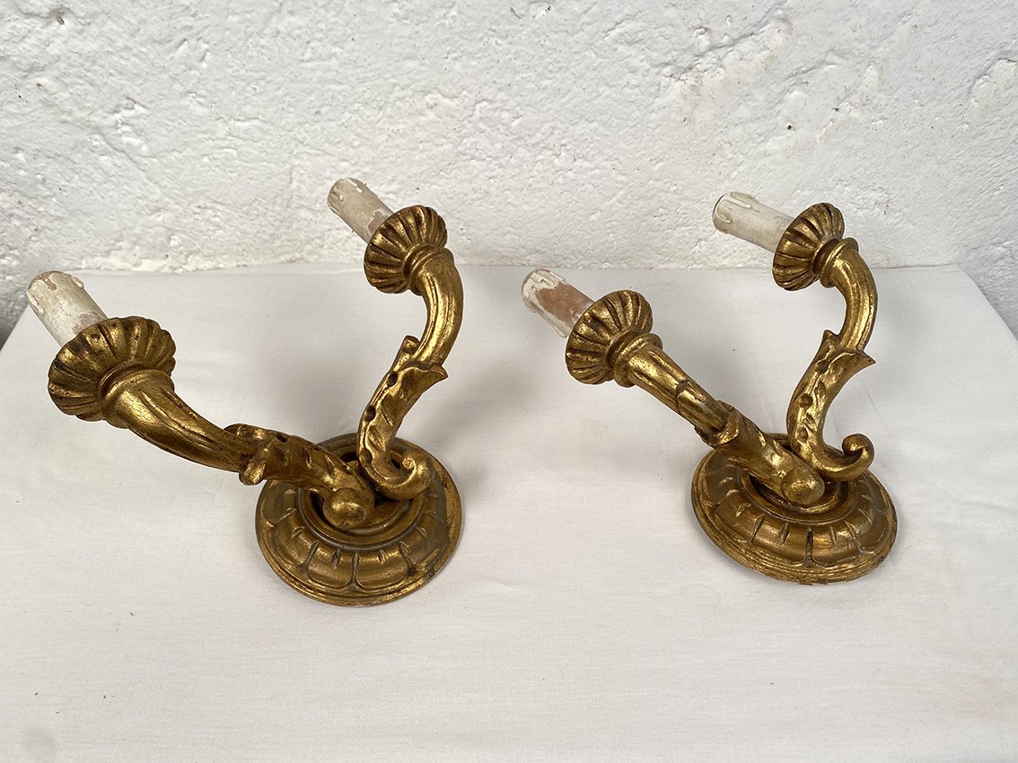 Paire d’appliques en bois doré à deux bras de lumière, début XXe-photo-2
