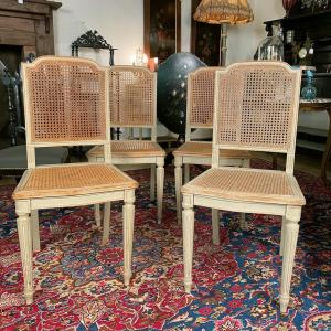 Série de quatre chaises en bois laqué gris de style Louis XVI, fin XIXe