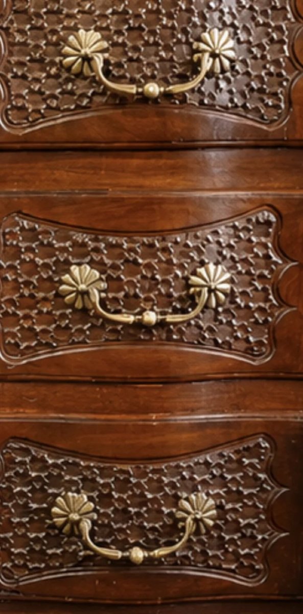 Louis XV Crossbow-front Commode In Solid Walnut, 18th Century-photo-2