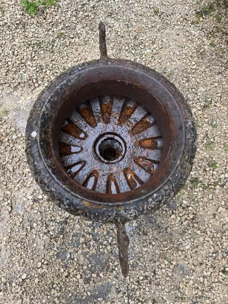 Large Cast Iron Garden Urn, 19th Century-photo-2