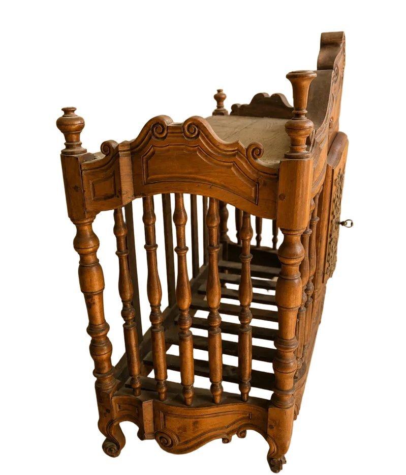 Provençal Walnut Bread Cupboard (panetière), 19th Century-photo-1