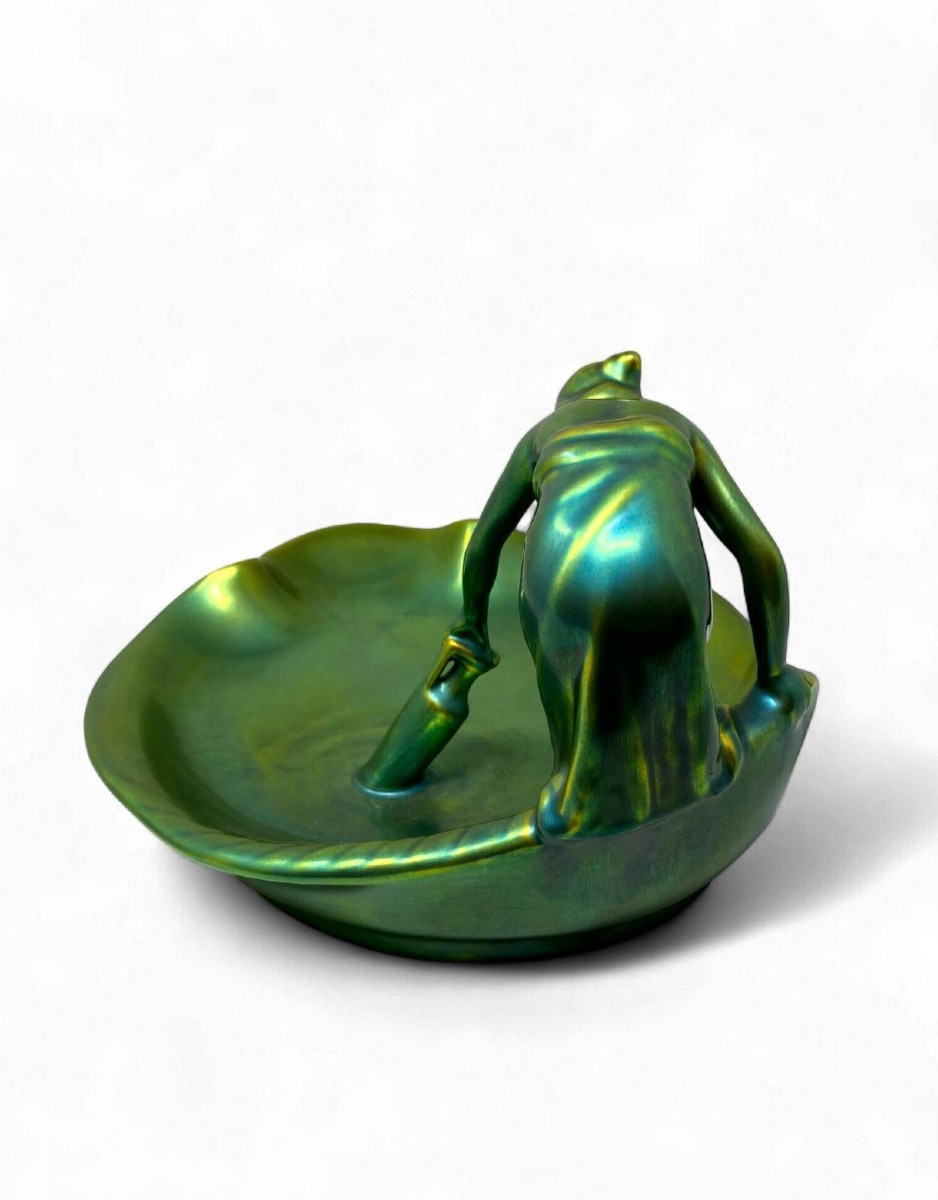 Zsolnay – Pecs (manufacture) Woman With Water Lily-photo-3