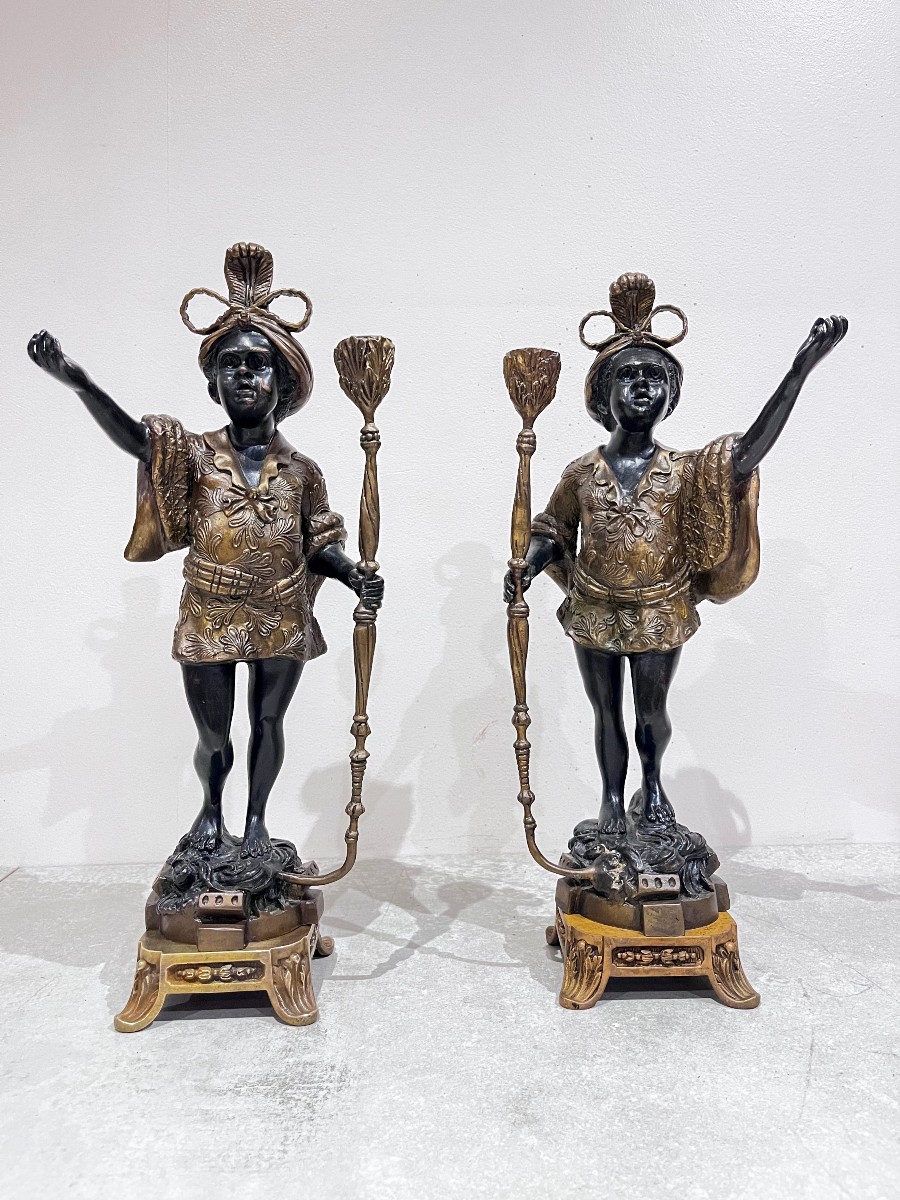 Paire de chandeliers vénitiens en bronze, 19ème siècle