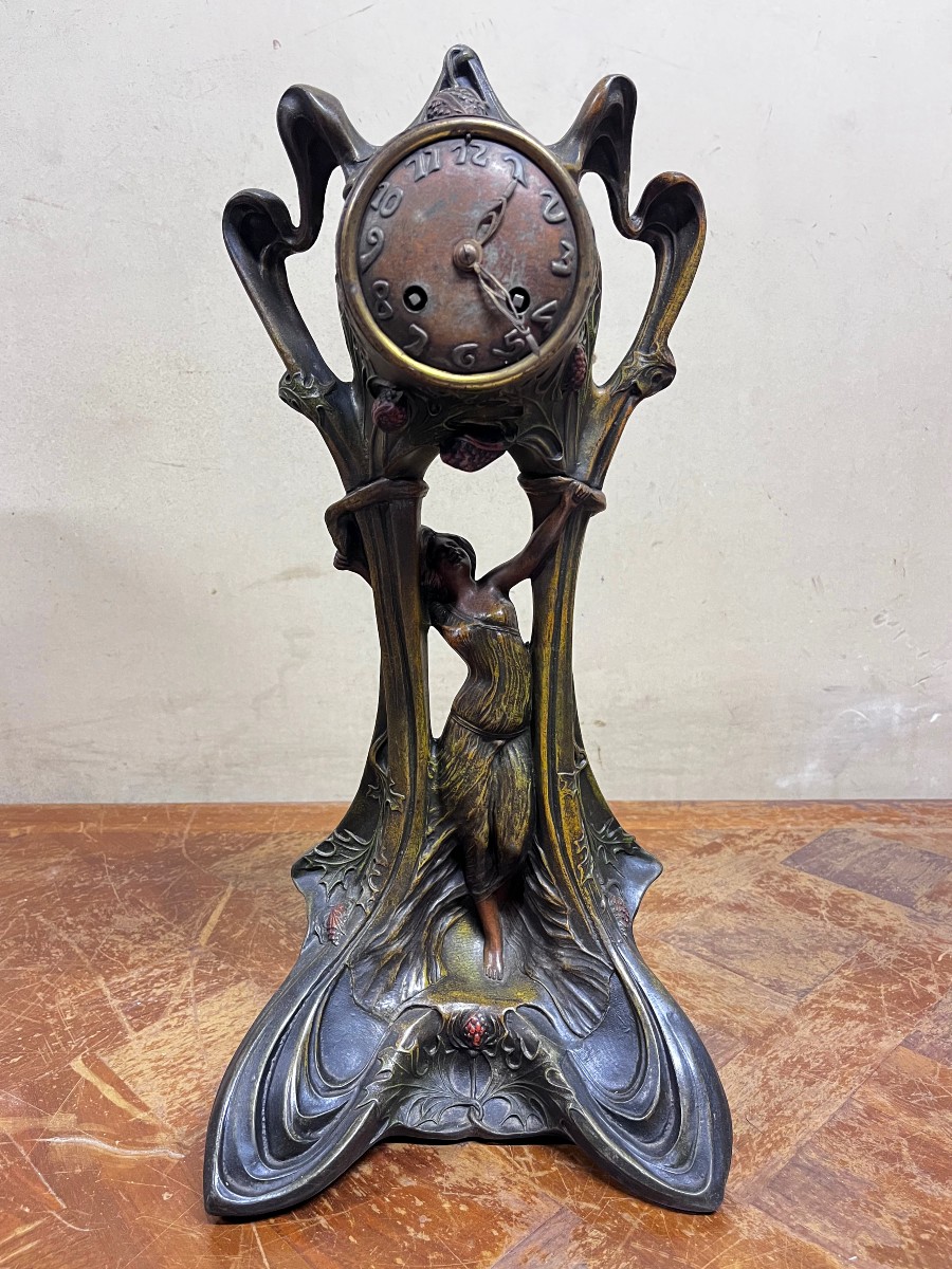 Art Nouveau Clock
