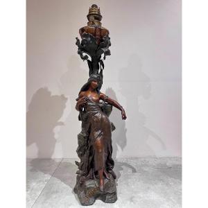 Sculpture en régule, lampe à pétrole
