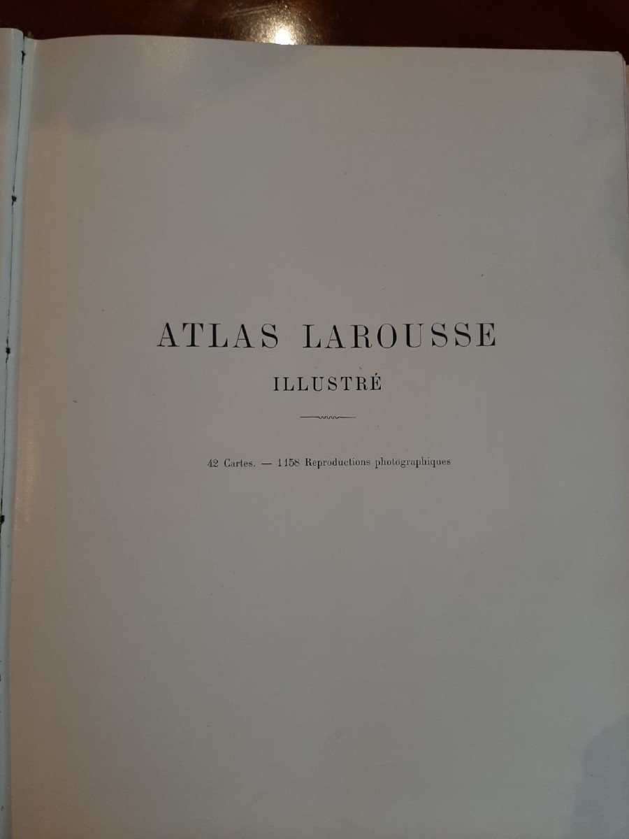 New Larousse Illustrated & Atlas - Universal Encyclopedic Dictionary -photo-4