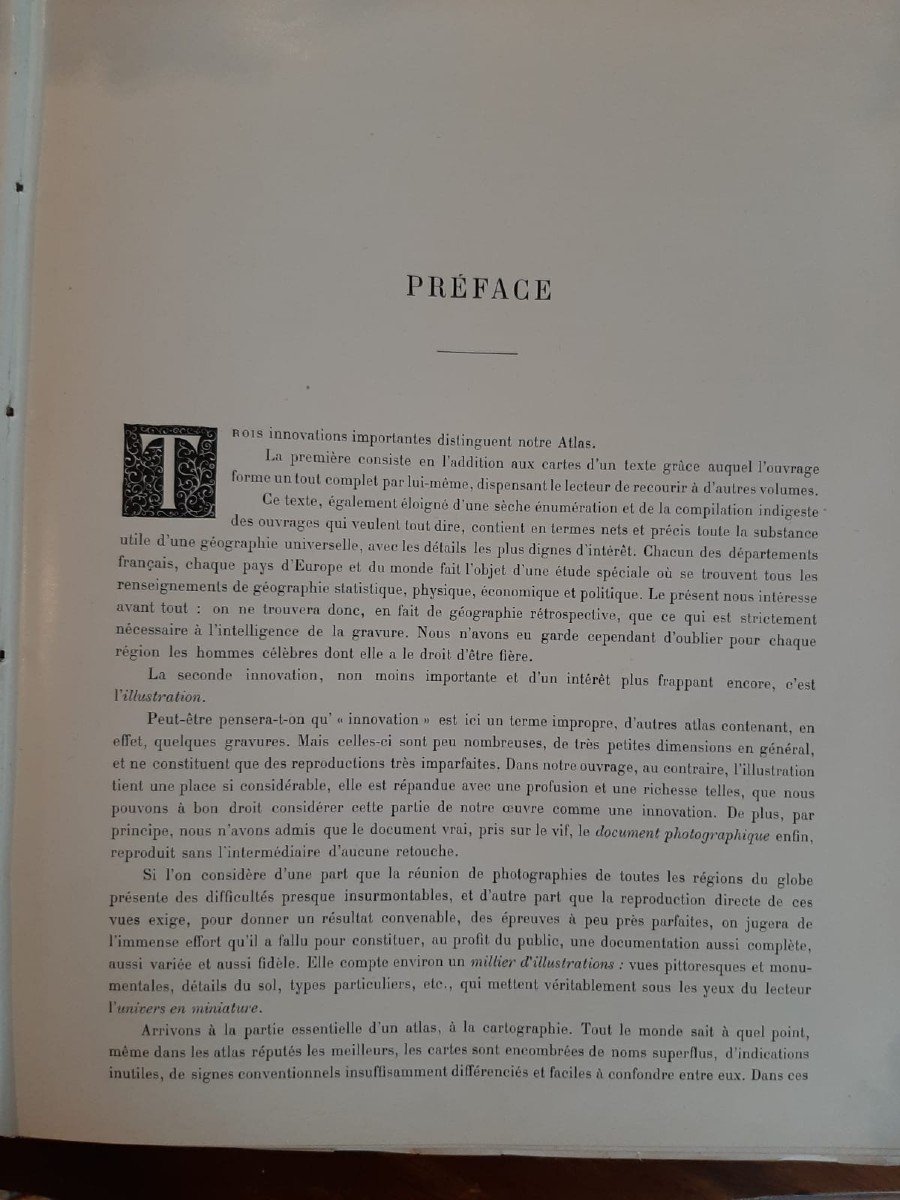 New Larousse Illustrated & Atlas - Universal Encyclopedic Dictionary -photo-5