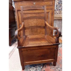 Walnut Commode Chair - Late 19th Century
