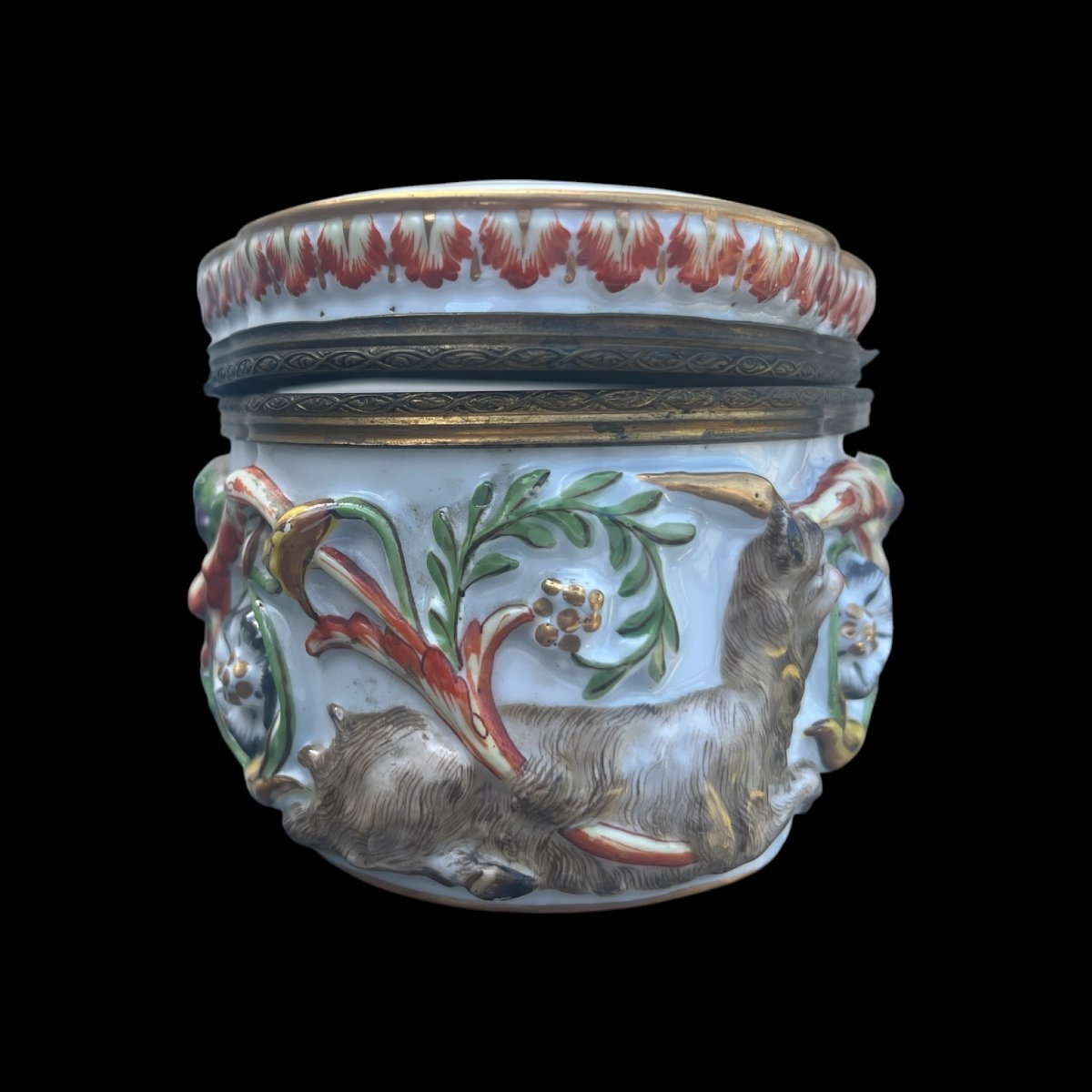 Capodimonte Porcelain Jewelry Box, 19th Century, Depicting Vulcan's Forge-photo-1