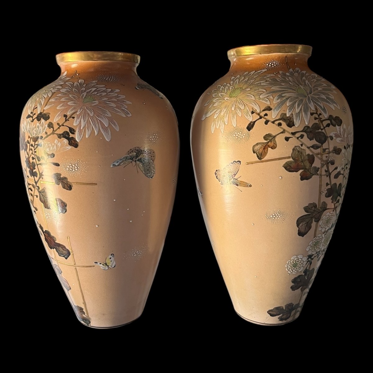 Paire de vases japonais Satsuma, signée Kusube-photo-1