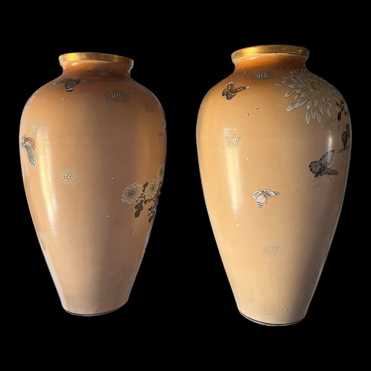 Paire de vases japonais Satsuma, signée Kusube-photo-2