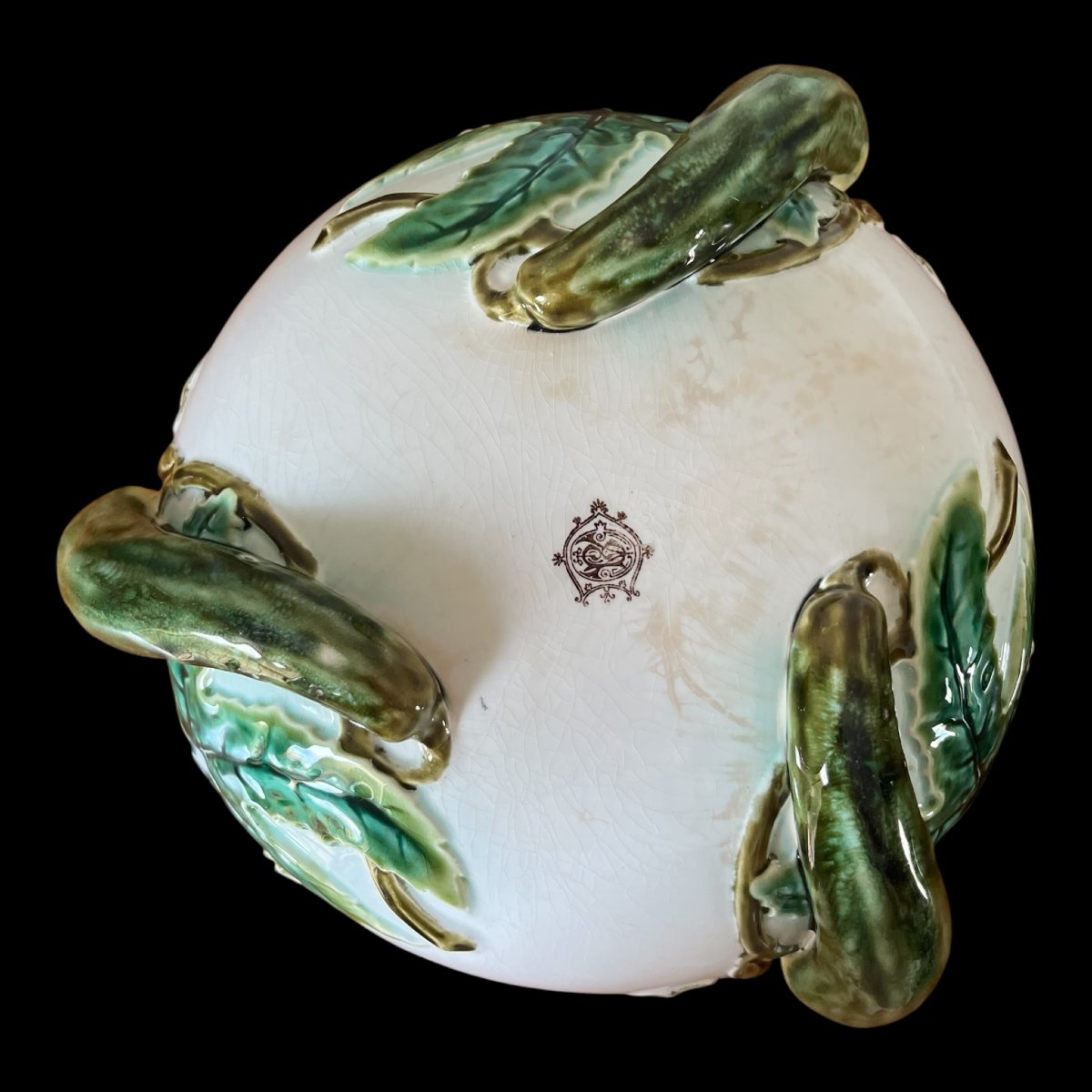 Saladier aux concombres en barbotine de la manufacture Villeroy et Boch, art nouveau-photo-3